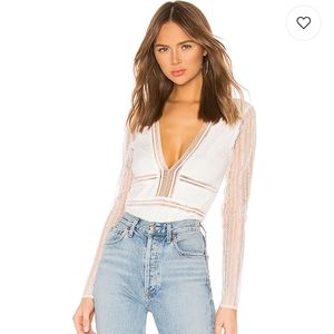 🚨 SALE 🚨Superdown Britni Deep V Bodysuit
